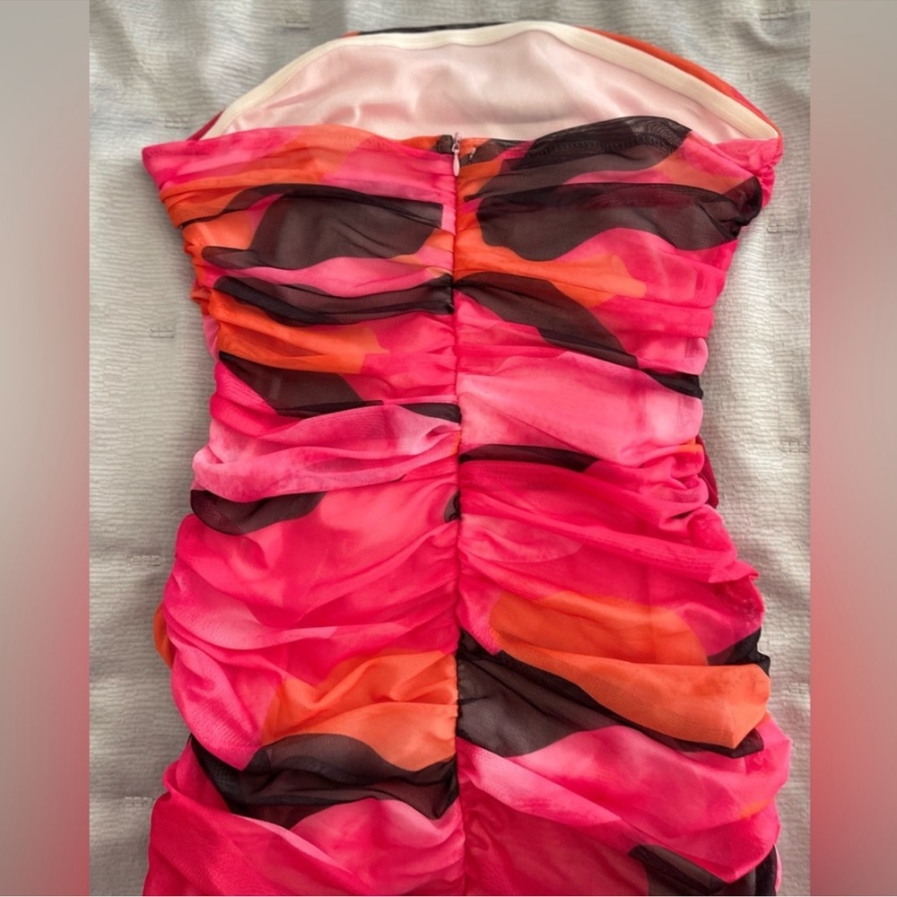 Sexy and fun Strapless “watercolor” mesh dress size M - 32”- 36” bust